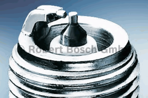 BOSCH 0 242 240 555 Свеча зажигания