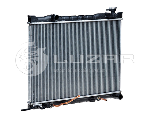 LUZAR LRC081E3 Радиатор системы охлаждения! Kia Sorento 2.5CRDi 02>