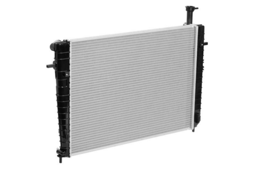 LUZAR LRC0888 Радиатор системы охлаждения! Hyundai Tucson, KIA Sportage III 2.0i 16V 04>